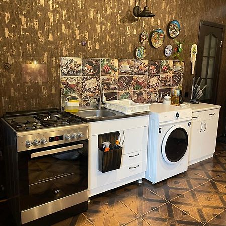 Mr Guest House Tbilisi Ngoại thất bức ảnh