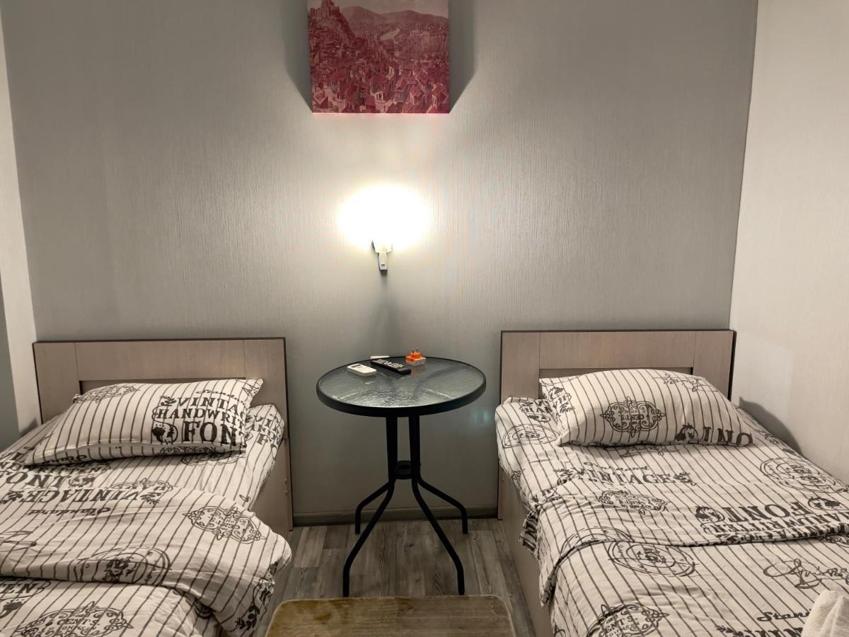 Mr Guest House Tbilisi Ngoại thất bức ảnh