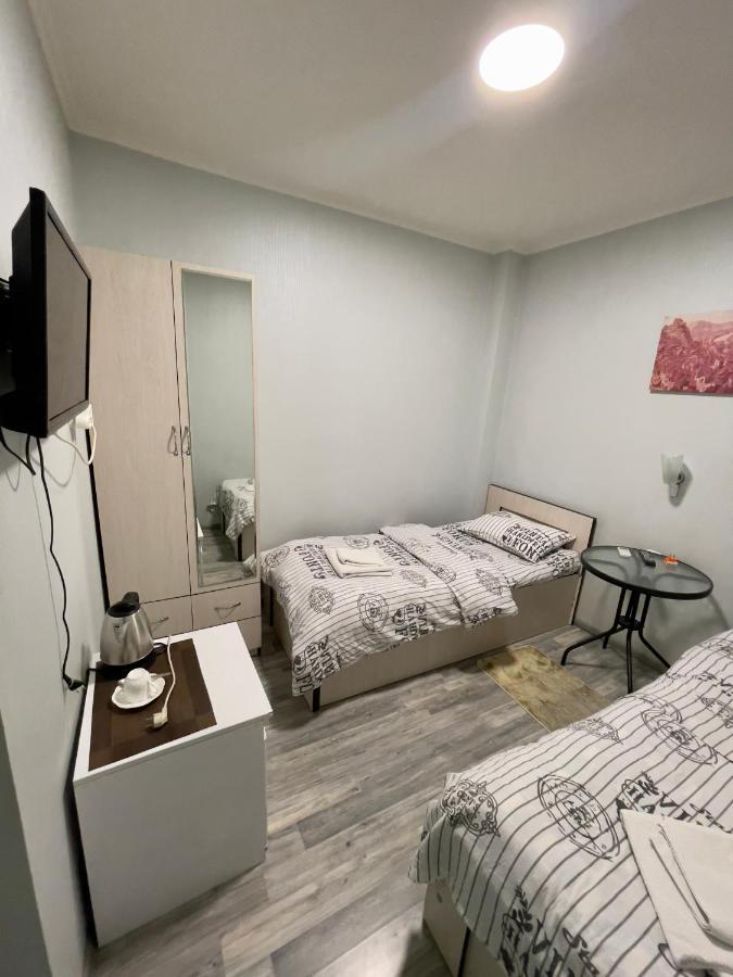 Mr Guest House Tbilisi Ngoại thất bức ảnh