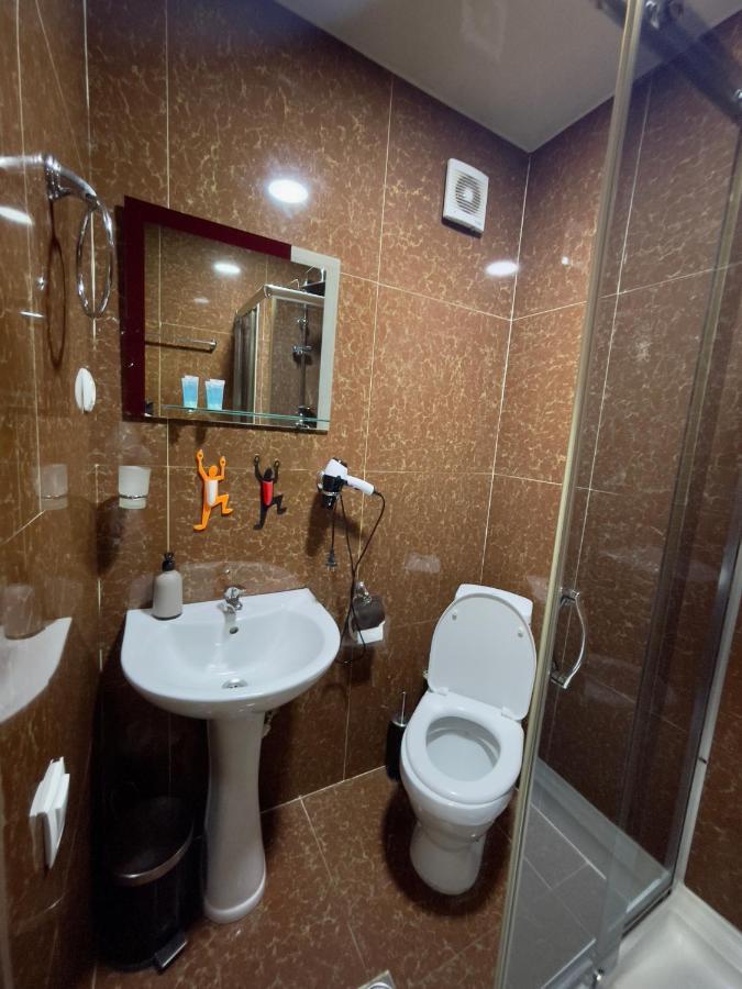 Mr Guest House Tbilisi Ngoại thất bức ảnh