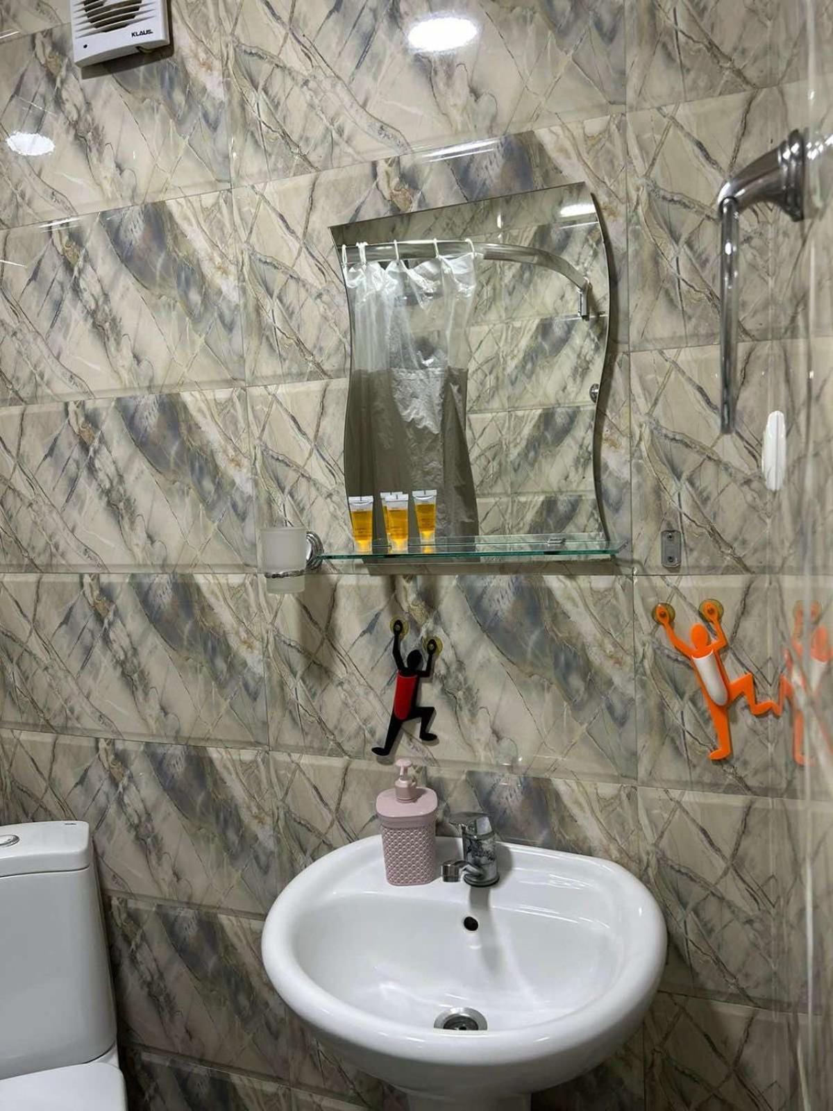 Mr Guest House Tbilisi Ngoại thất bức ảnh