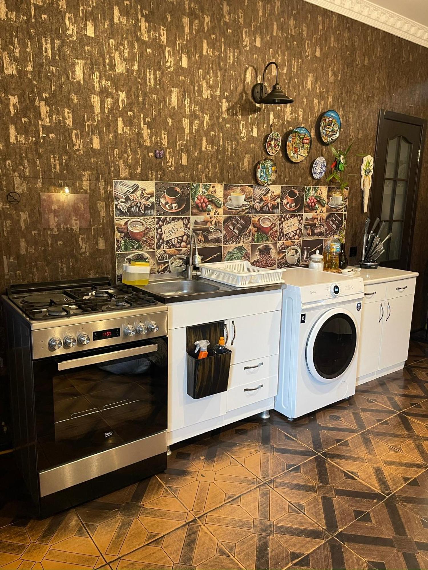 Mr Guest House Tbilisi Ngoại thất bức ảnh